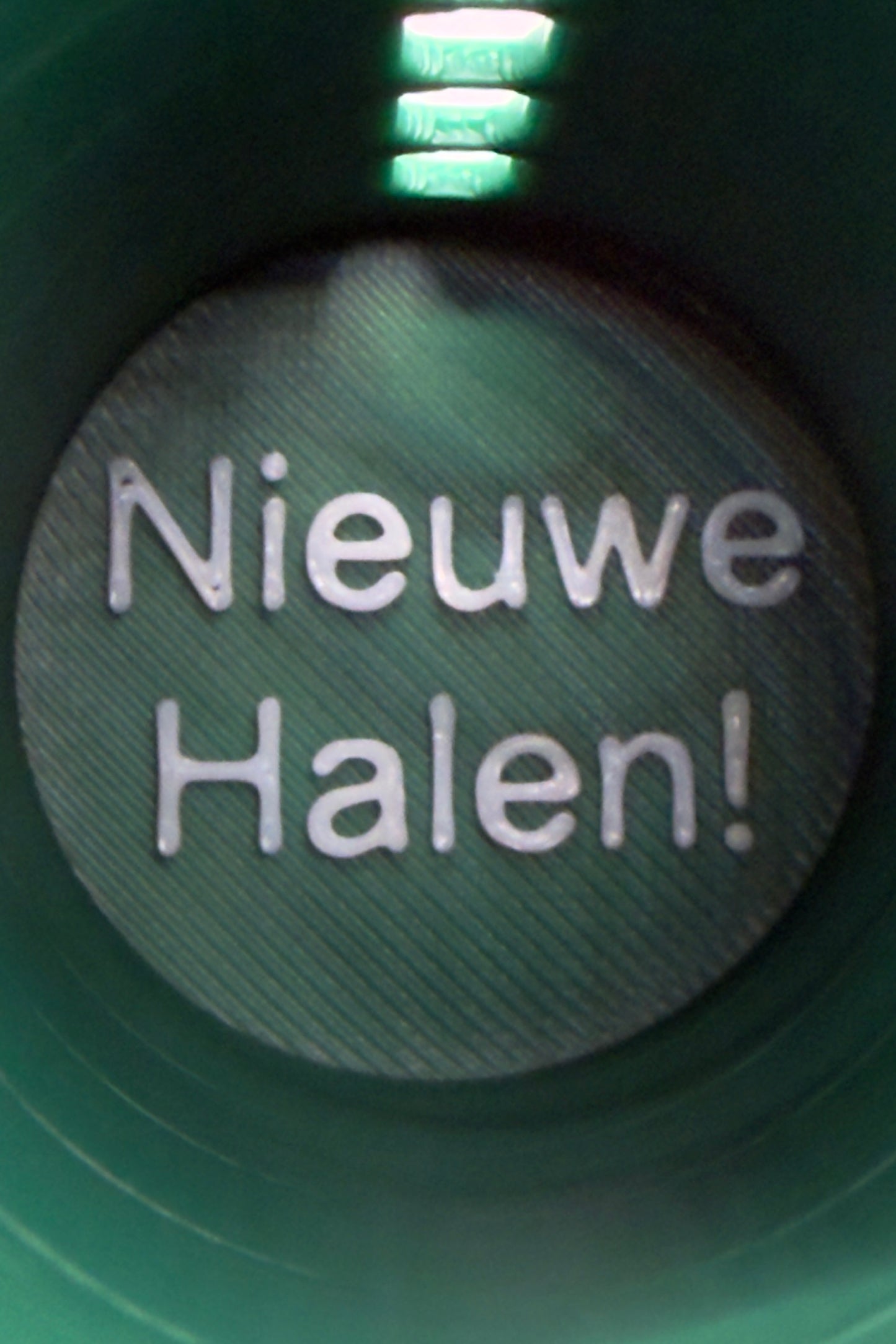 „Mean Green” Münzhalter mit luxuriösem Schlüsselband